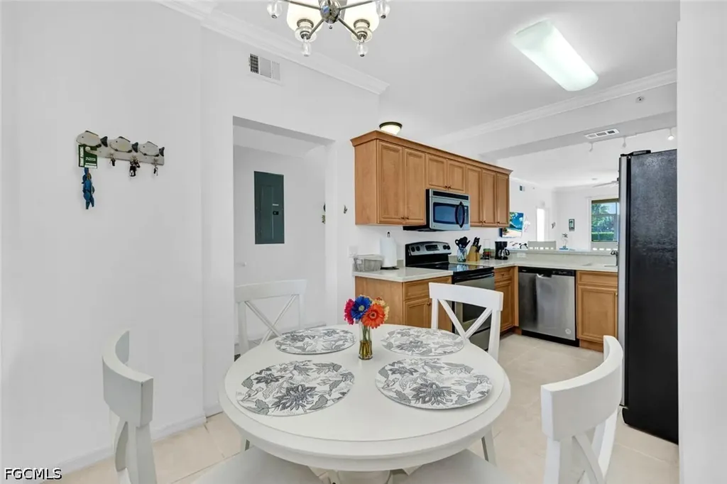 8270 Pathfinder Loop Fort Myers FL 33919