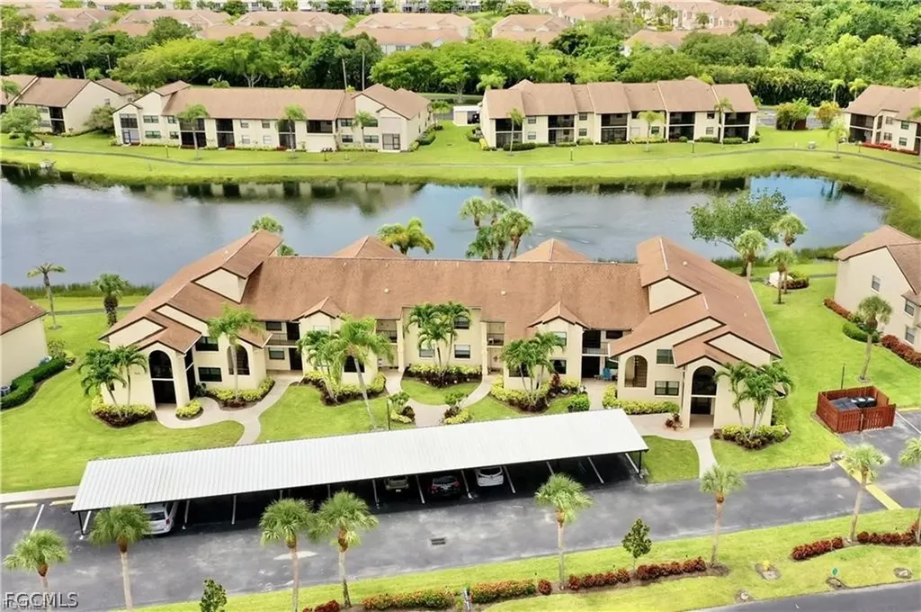 8445 Charter Club Circle Fort Myers FL 33919