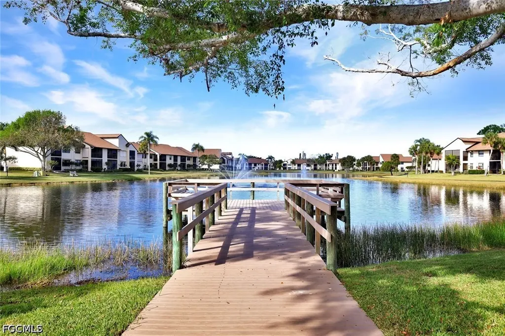 8445 Charter Club Circle Fort Myers FL 33919