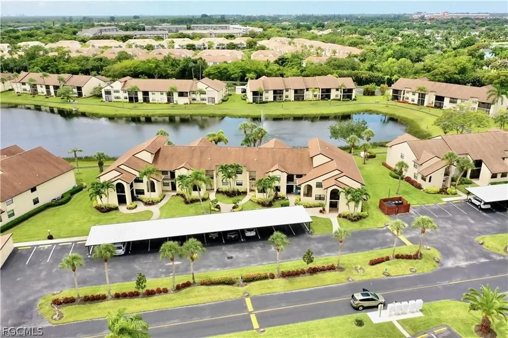 8445 Charter Club Circle Fort Myers FL 33919