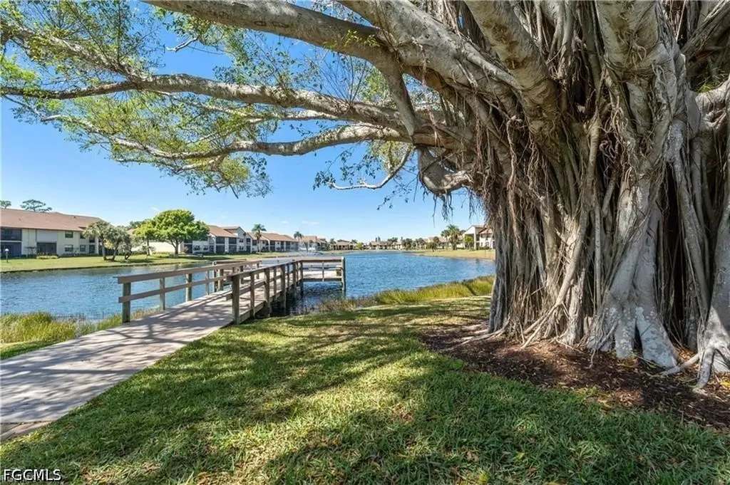 8445 Charter Club Circle Fort Myers FL 33919