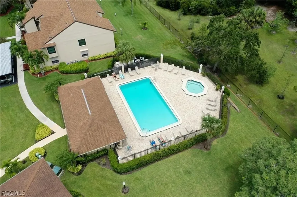 8445 Charter Club Circle Fort Myers FL 33919