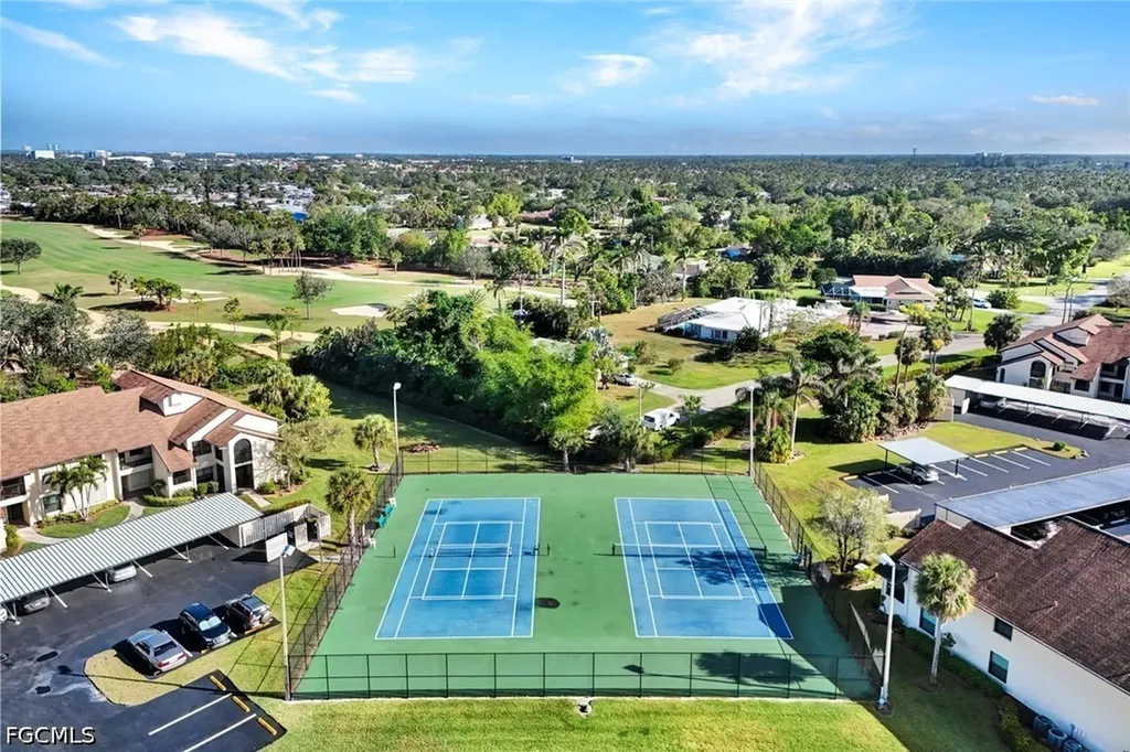 8445 Charter Club Circle Fort Myers FL 33919