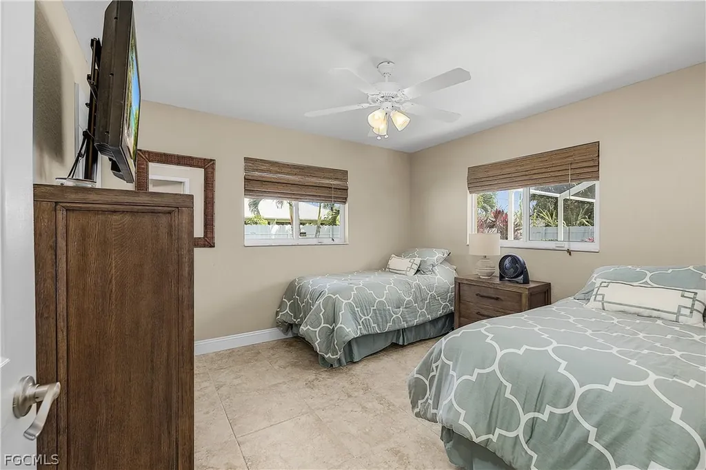 619 SE 30th Street Cape Coral FL 33904