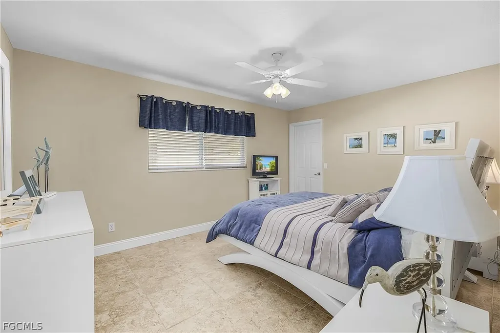 619 SE 30th Street Cape Coral FL 33904