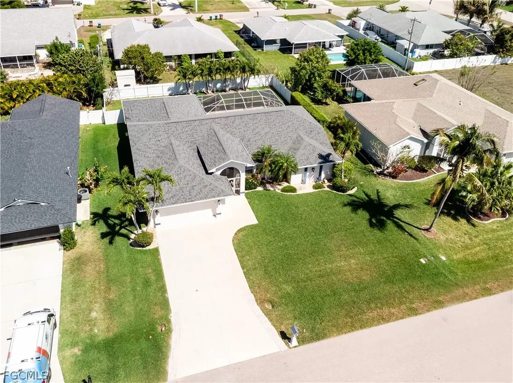 619 SE 30th Street Cape Coral FL 33904