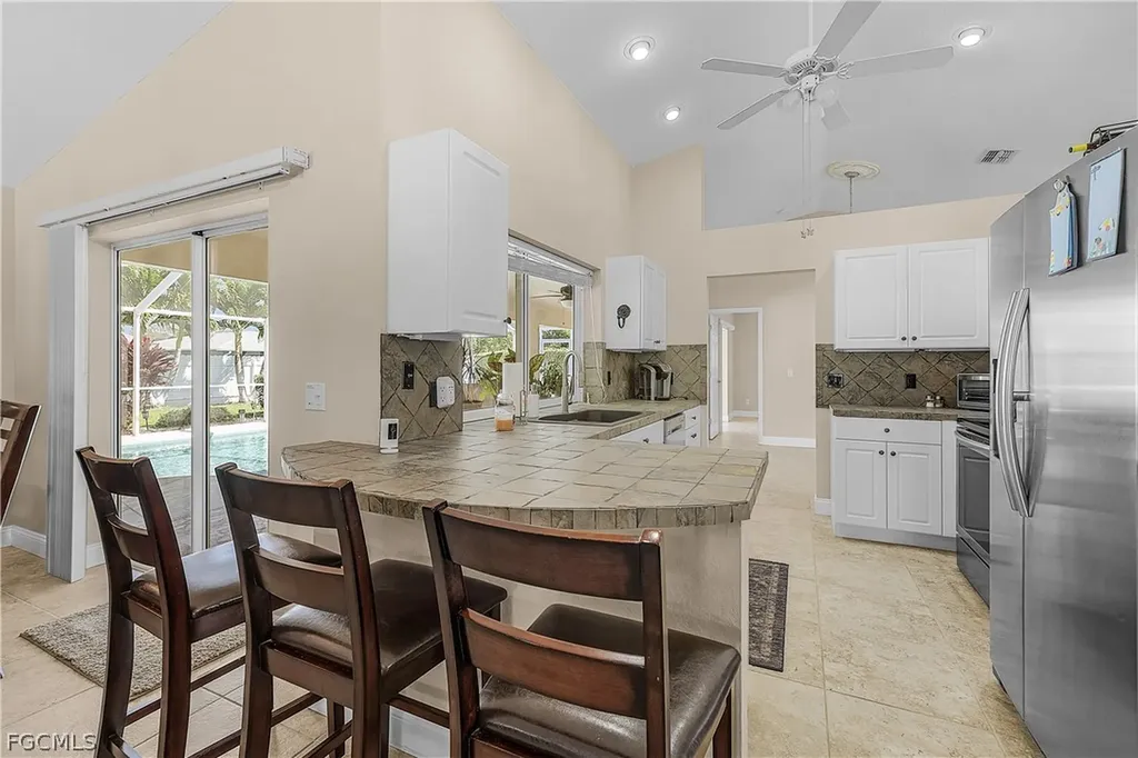 619 SE 30th Street Cape Coral FL 33904