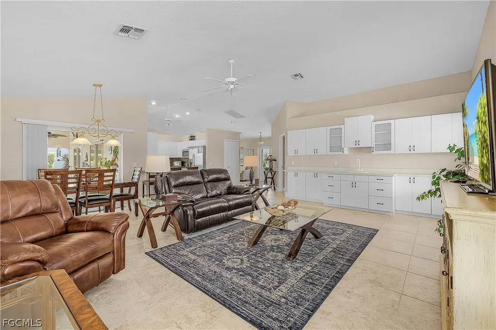 619 SE 30th Street Cape Coral FL 33904