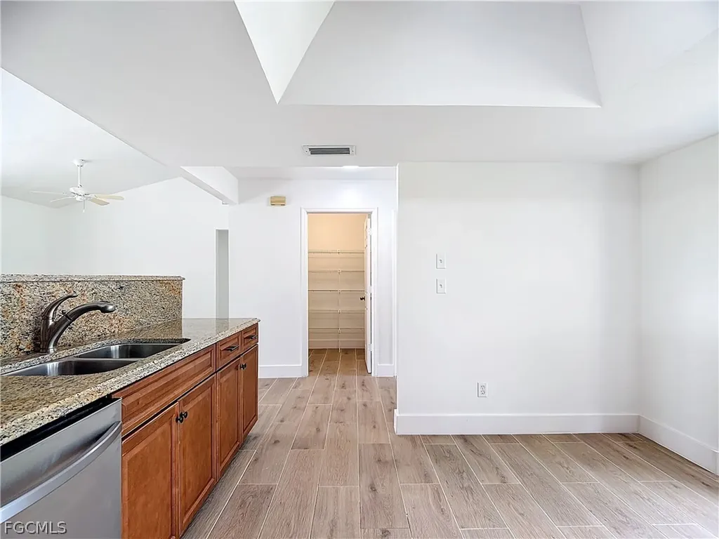 88 Erie Drive Naples FL 34110