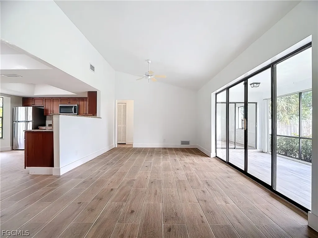88 Erie Drive Naples FL 34110