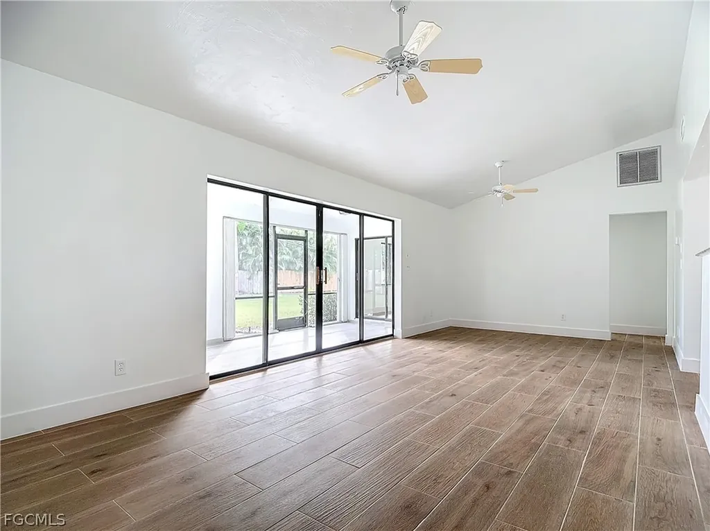 88 Erie Drive Naples FL 34110