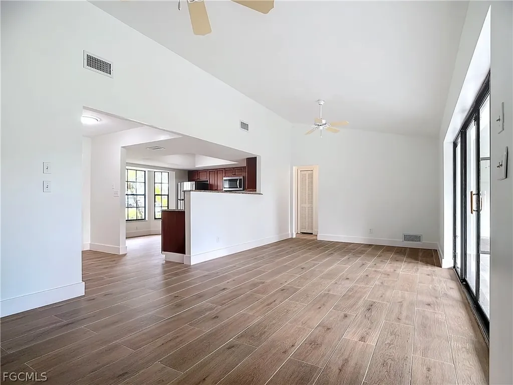 88 Erie Drive Naples FL 34110