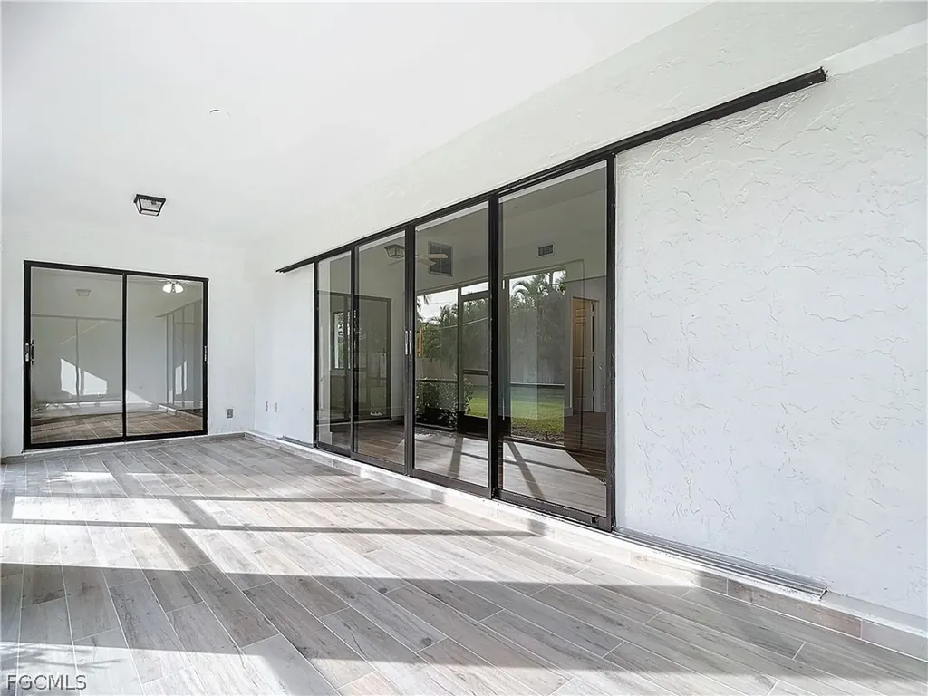 88 Erie Drive Naples FL 34110