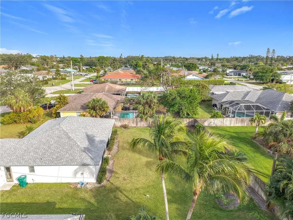 88 Erie Drive Naples FL 34110