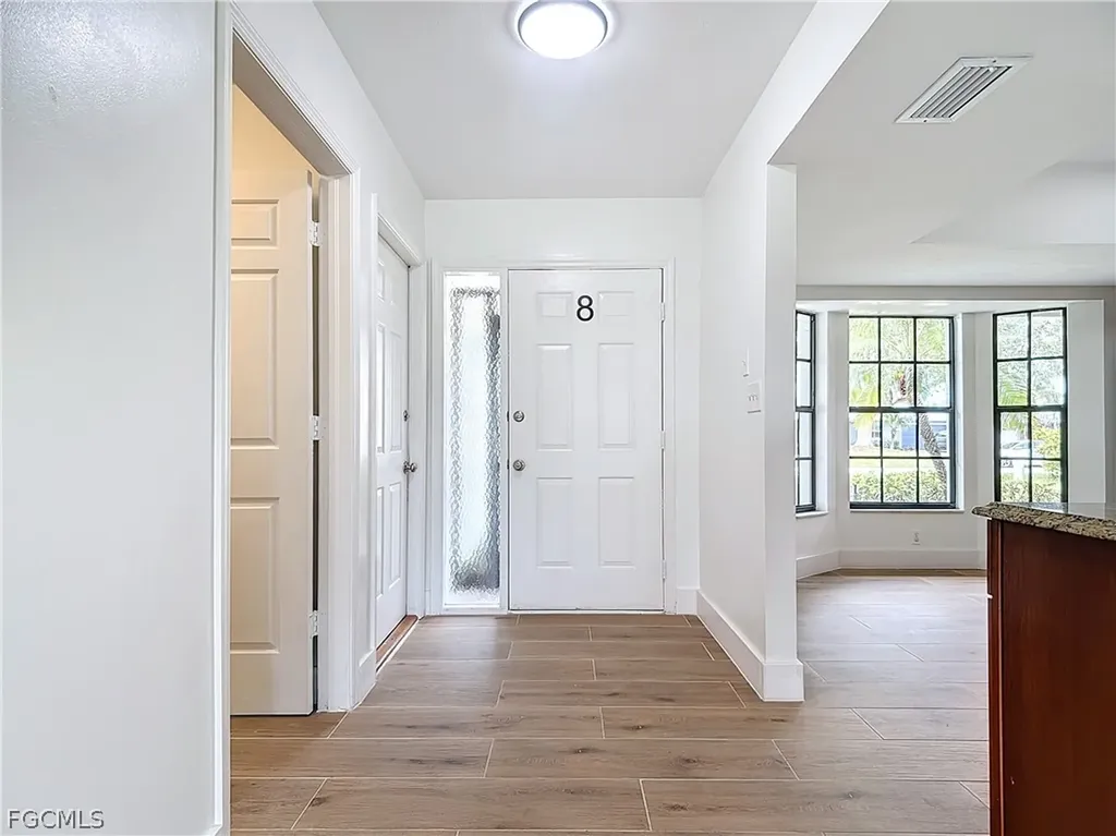 88 Erie Drive Naples FL 34110