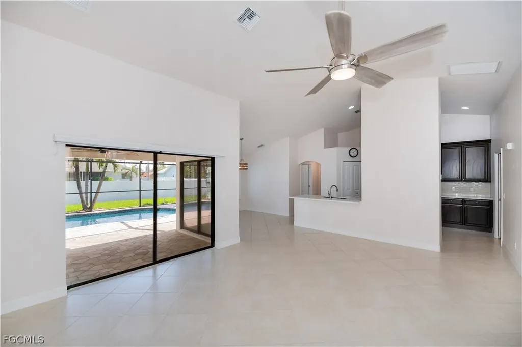 4607 SW 14th Avenue Cape Coral FL 33914