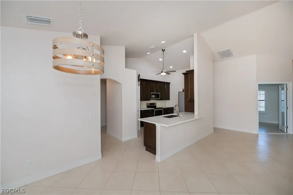 4607 SW 14th Avenue Cape Coral FL 33914