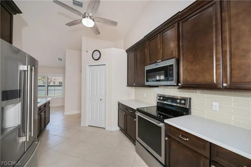 4607 SW 14th Avenue Cape Coral FL 33914