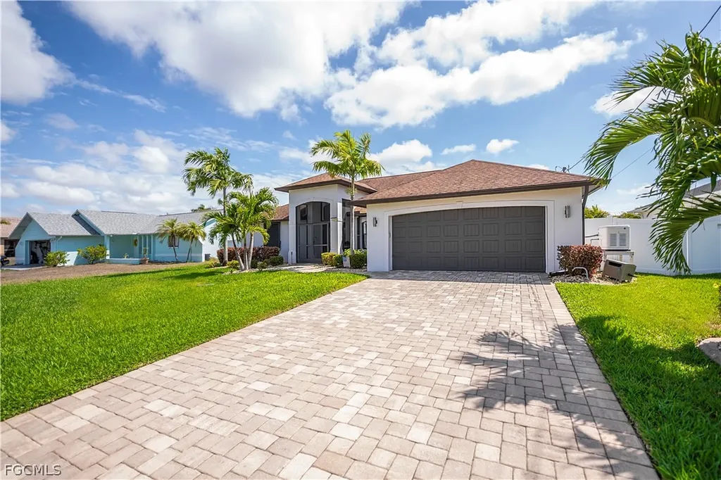 4607 SW 14th Avenue Cape Coral FL 33914