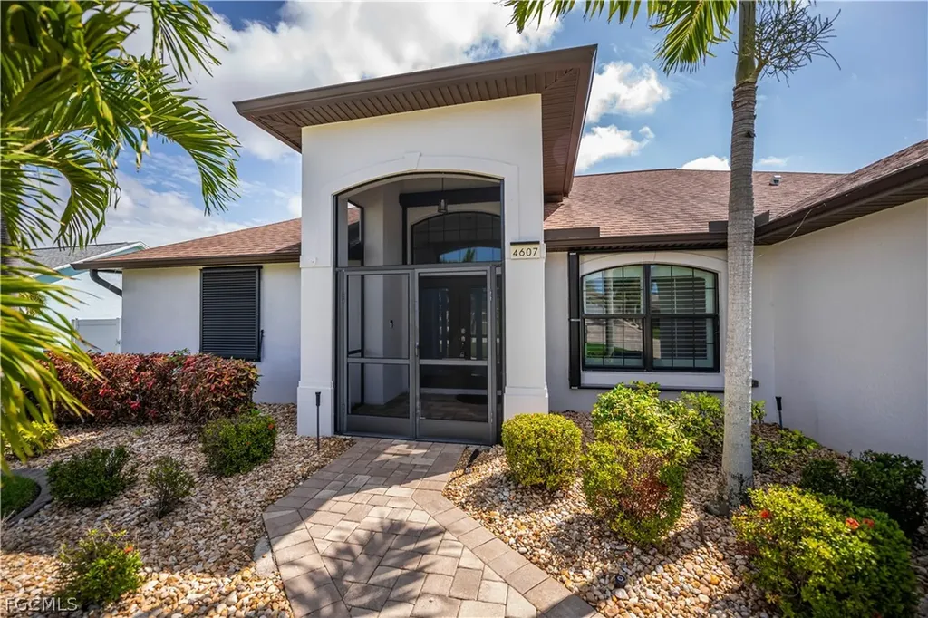 4607 SW 14th Avenue Cape Coral FL 33914