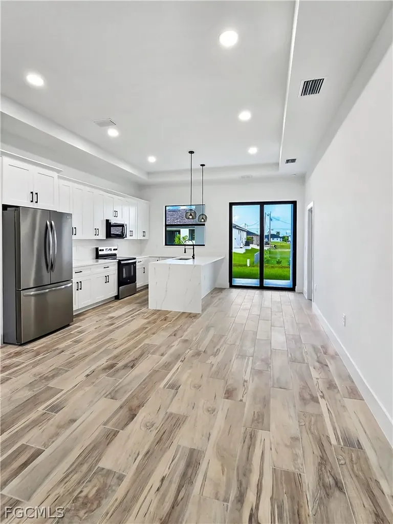 4113 Kismet Parkway W Cape Coral FL 33993