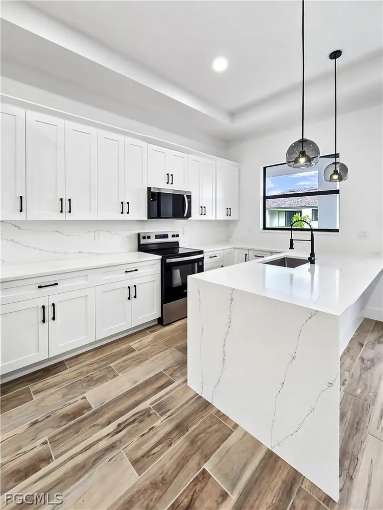 4113 Kismet Parkway W Cape Coral FL 33993