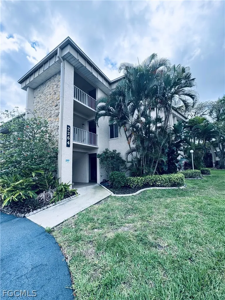2264 Winkler Avenue Fort Myers FL 33901