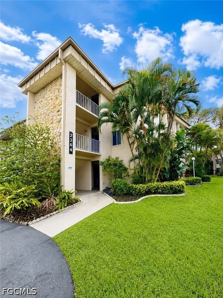 2264 Winkler Avenue Fort Myers FL 33901