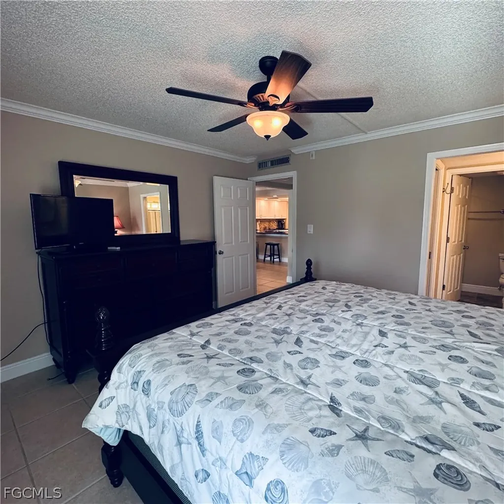 2264 Winkler Avenue Fort Myers FL 33901