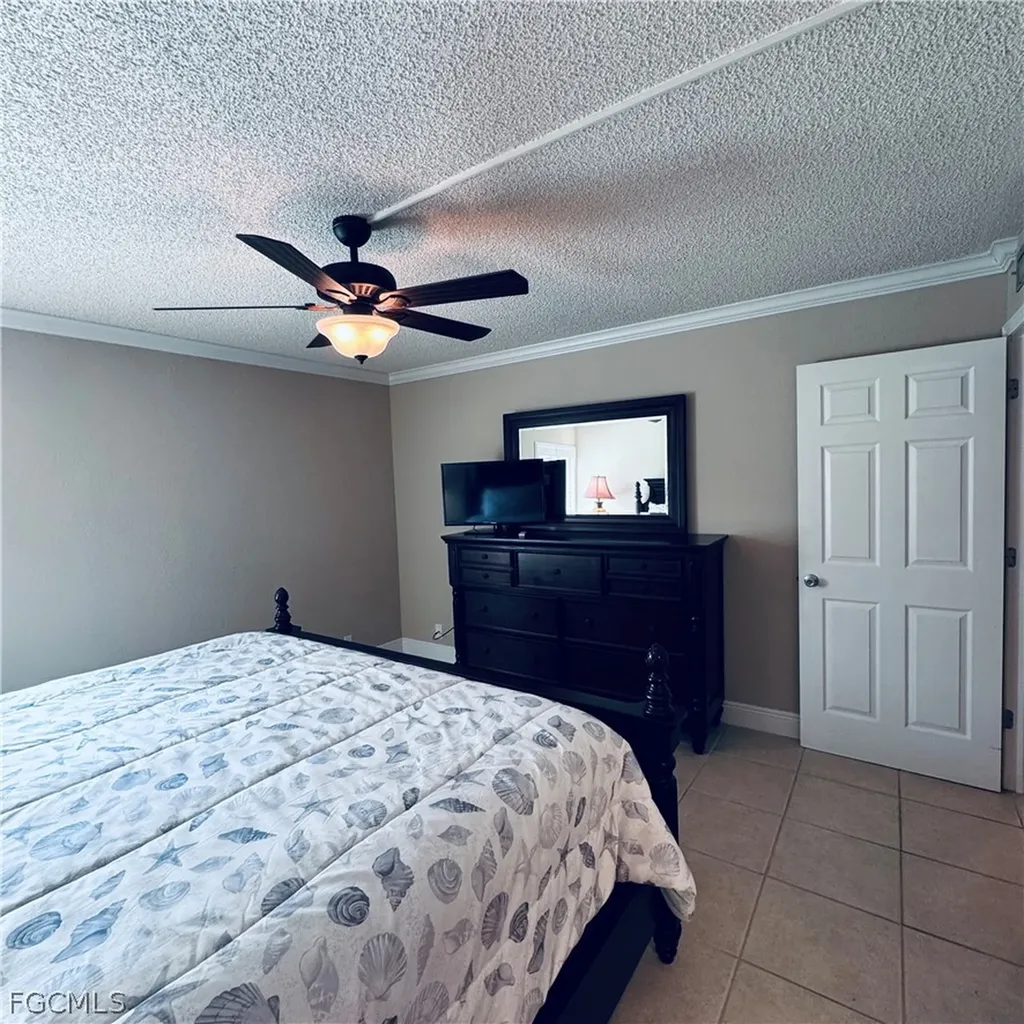 2264 Winkler Avenue Fort Myers FL 33901