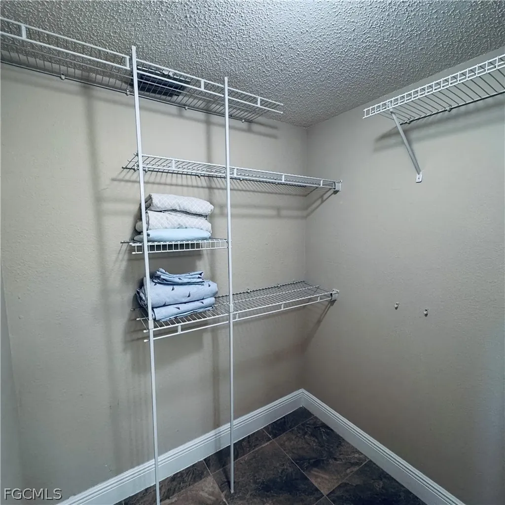 2264 Winkler Avenue Fort Myers FL 33901