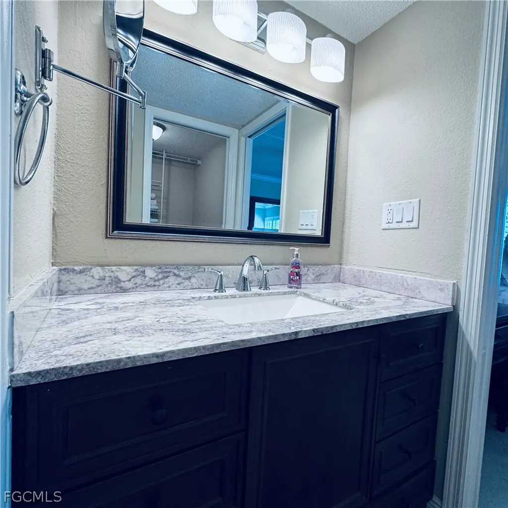 2264 Winkler Avenue Fort Myers FL 33901