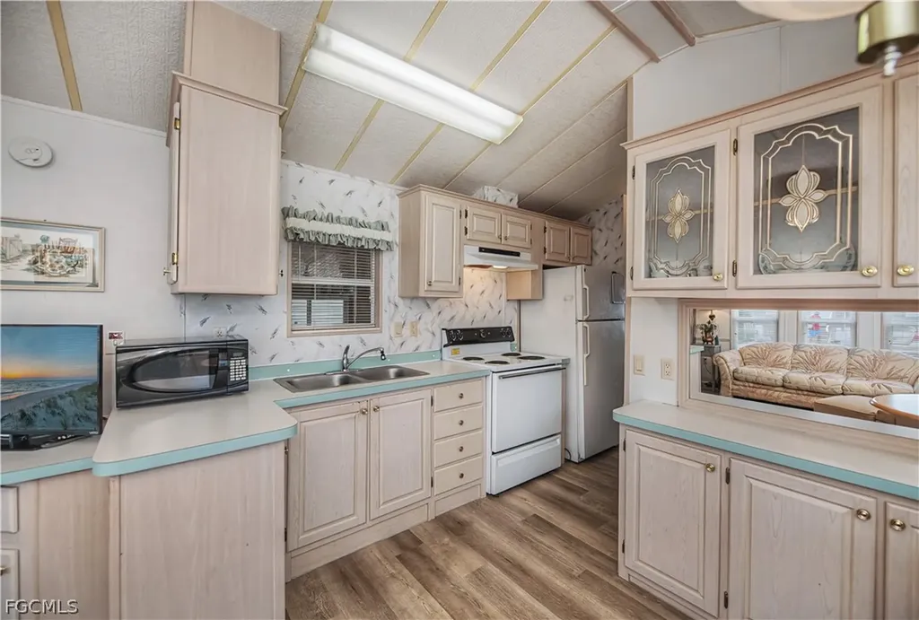 51 La Fonda Lane North Fort Myers FL 33903