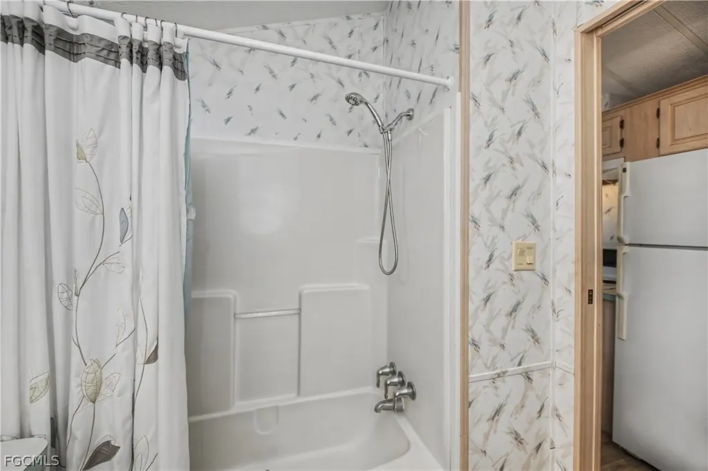 51 La Fonda Lane North Fort Myers FL 33903