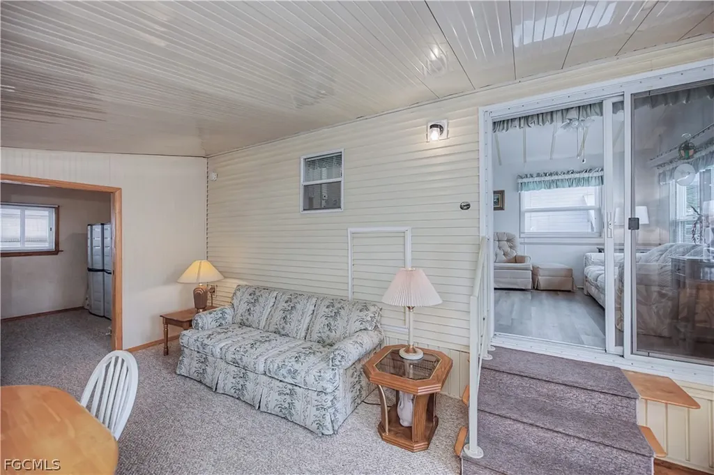 51 La Fonda Lane North Fort Myers FL 33903