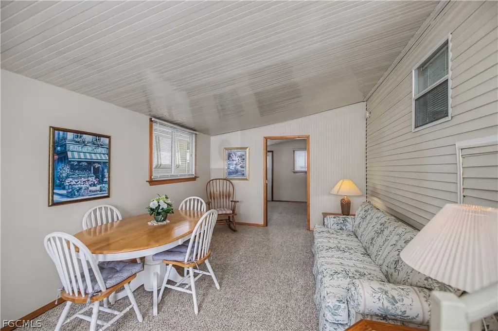 51 La Fonda Lane North Fort Myers FL 33903