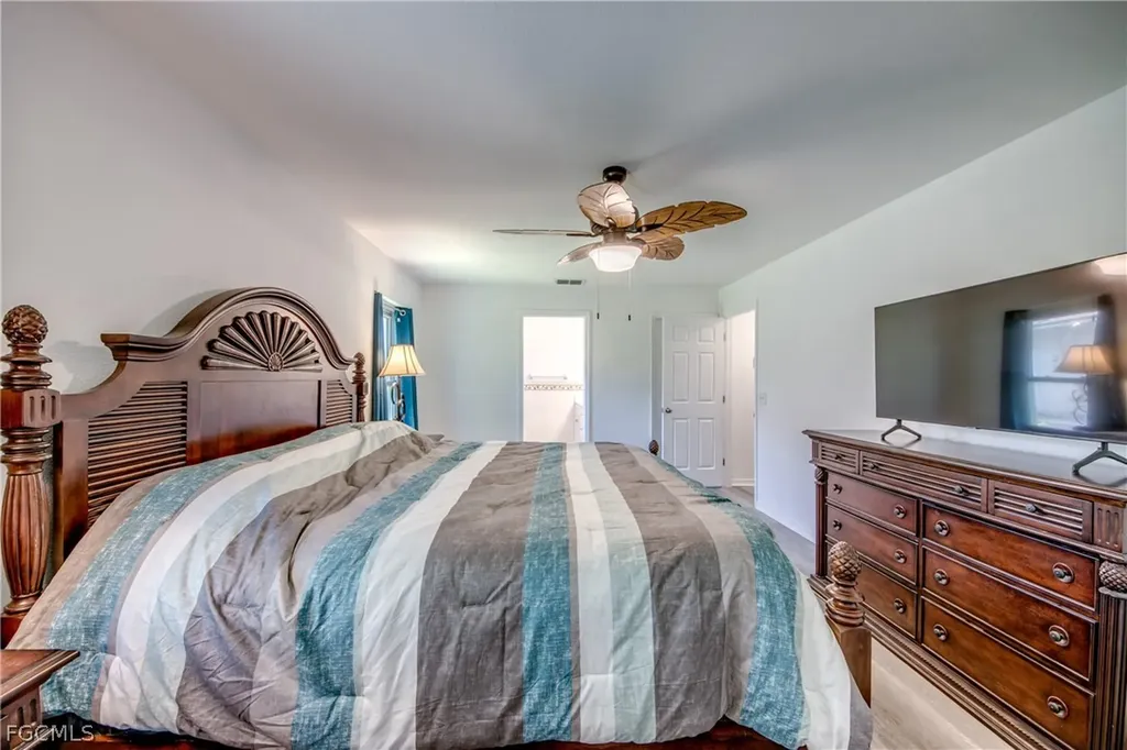 121 SE 17th Street Cape Coral FL 33990