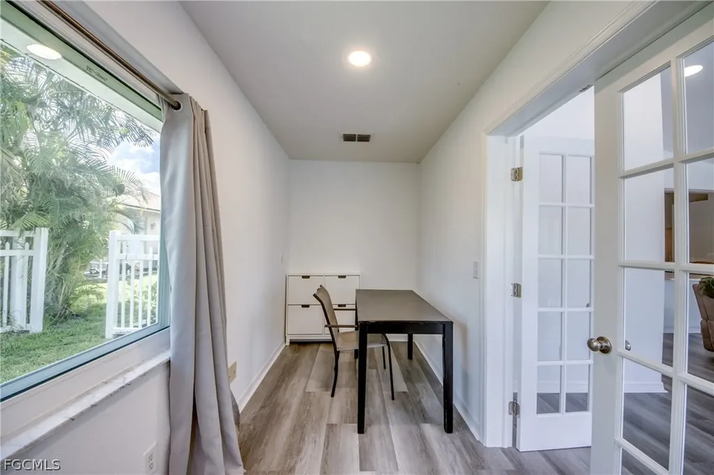 121 SE 17th Street Cape Coral FL 33990