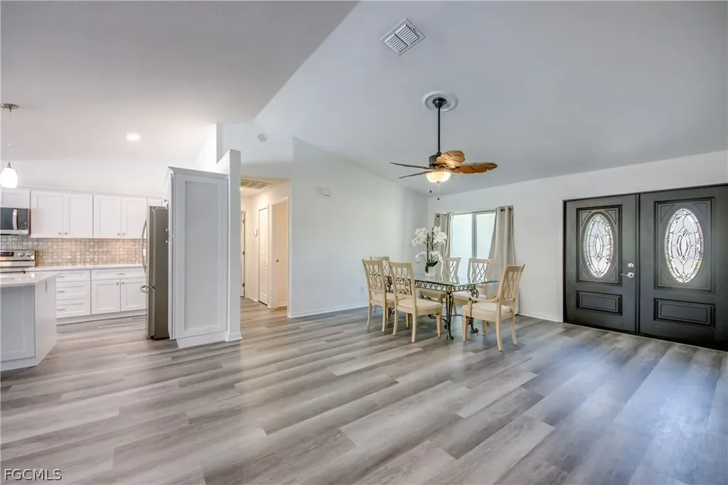 121 SE 17th Street Cape Coral FL 33990