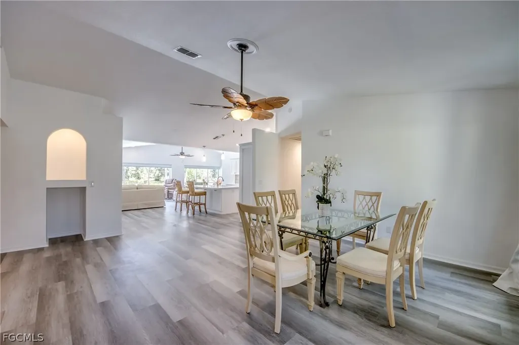 121 SE 17th Street Cape Coral FL 33990