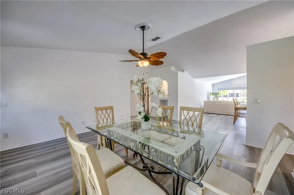 121 SE 17th Street Cape Coral FL 33990