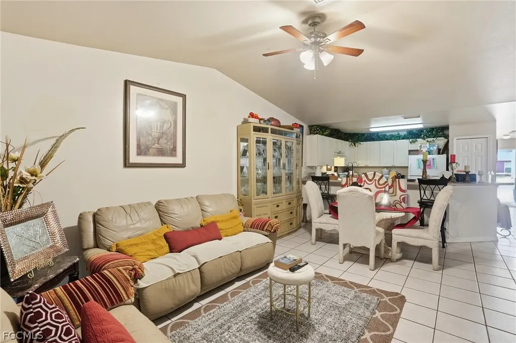 5234/5234 30th Street SW Lehigh Acres FL 33973