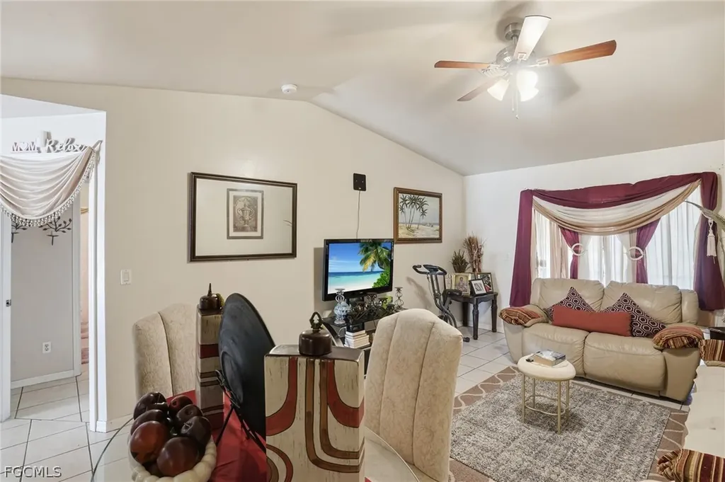 5234/5234 30th Street SW Lehigh Acres FL 33973