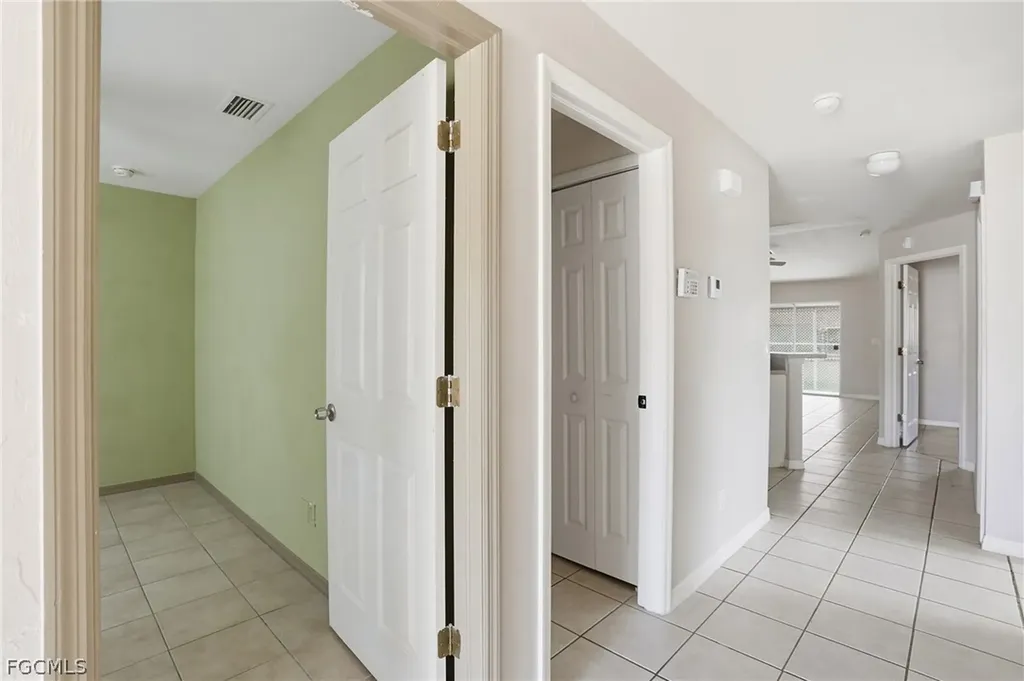 5234/5234 30th Street SW Lehigh Acres FL 33973