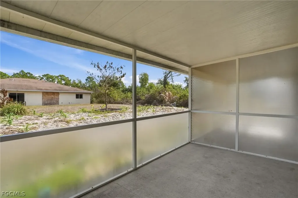 5234/5234 30th Street SW Lehigh Acres FL 33973
