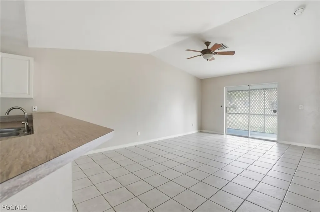 5234/5234 30th Street SW Lehigh Acres FL 33973