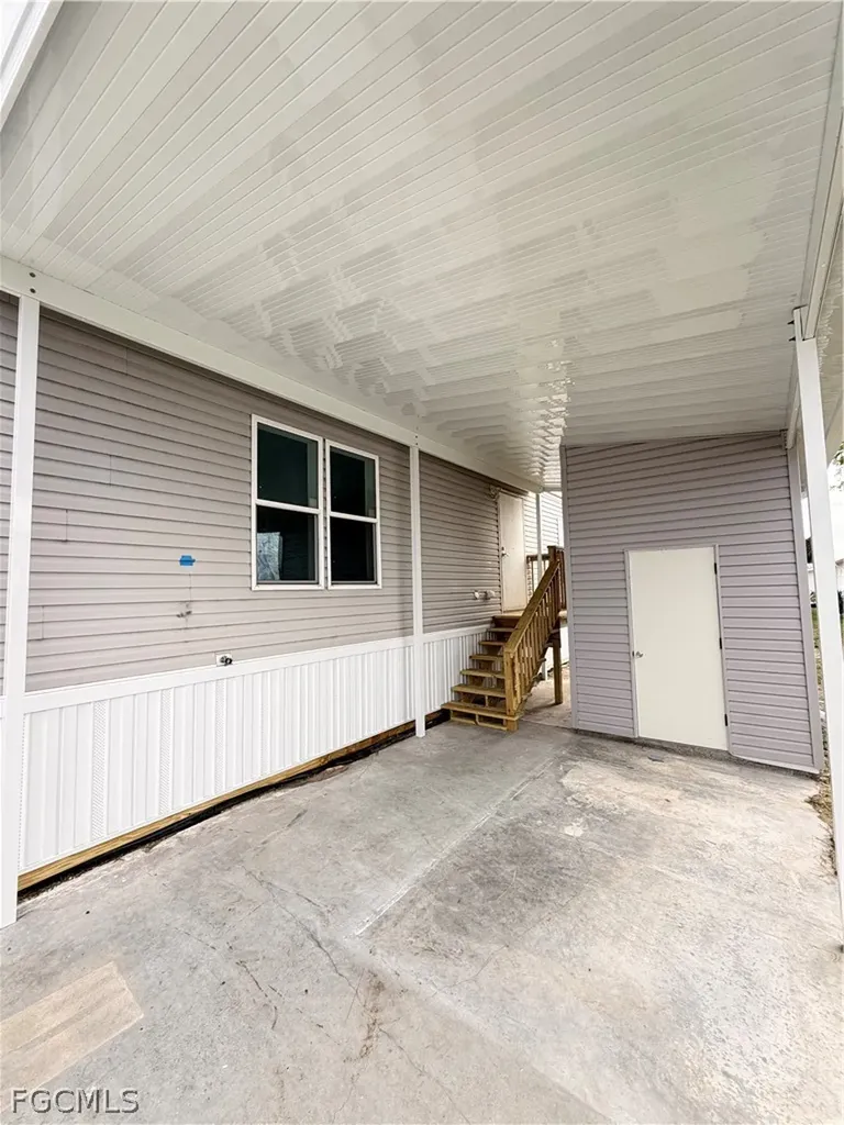 827 Peaceful Drive North Fort Myers FL 33917