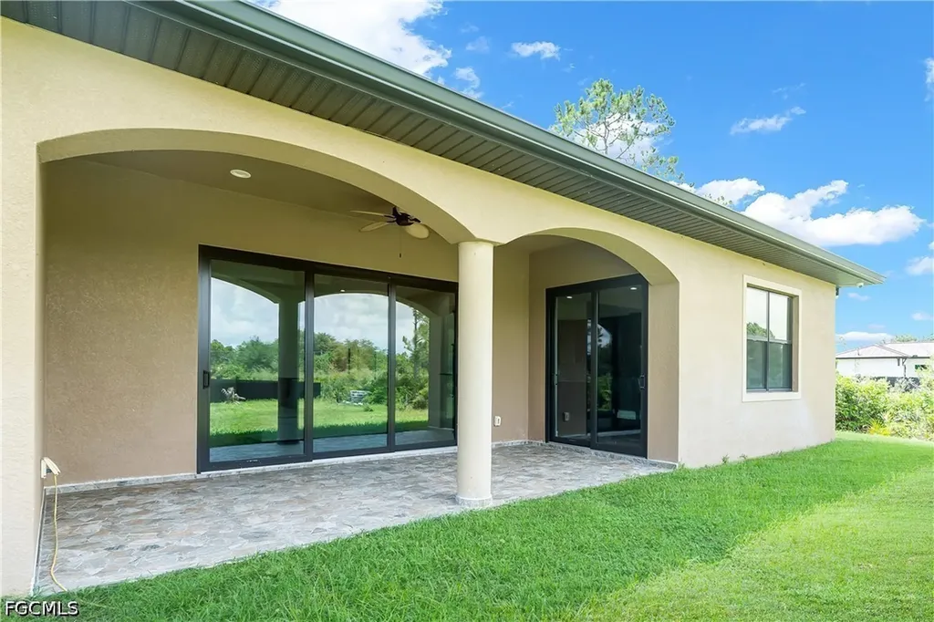 1105 James Avenue Lehigh Acres FL 33936