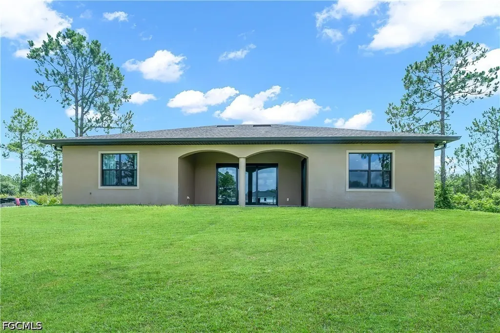 1105 James Avenue Lehigh Acres FL 33936