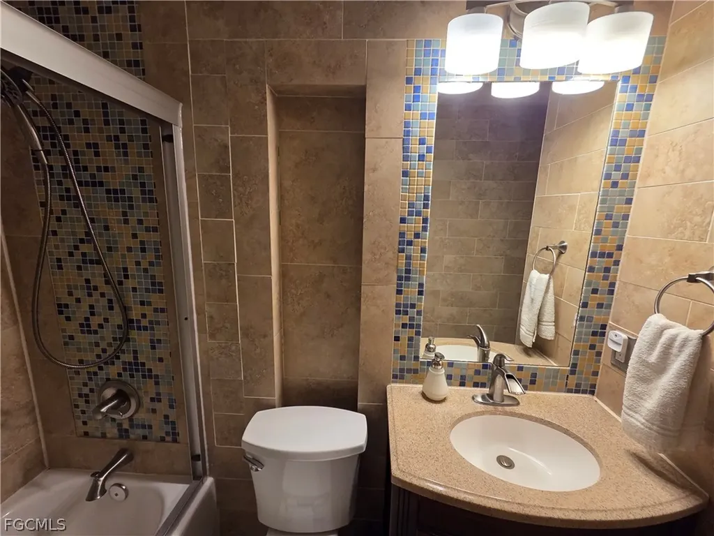 1050 NW 33rd Place Cape Coral FL 33993